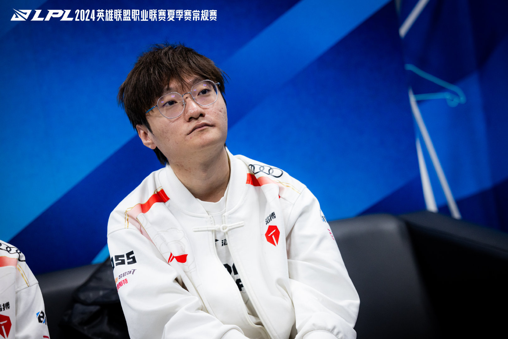 Scout爆冷击败澳大利亚队，逆转引爆全场！的简单介绍